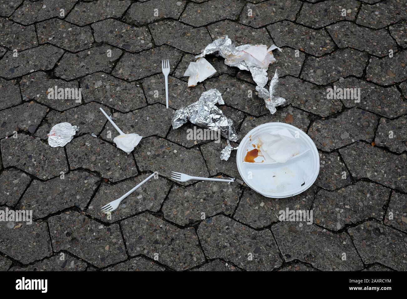 Plastic fork and plate hi-res stock photography and images - Alamy