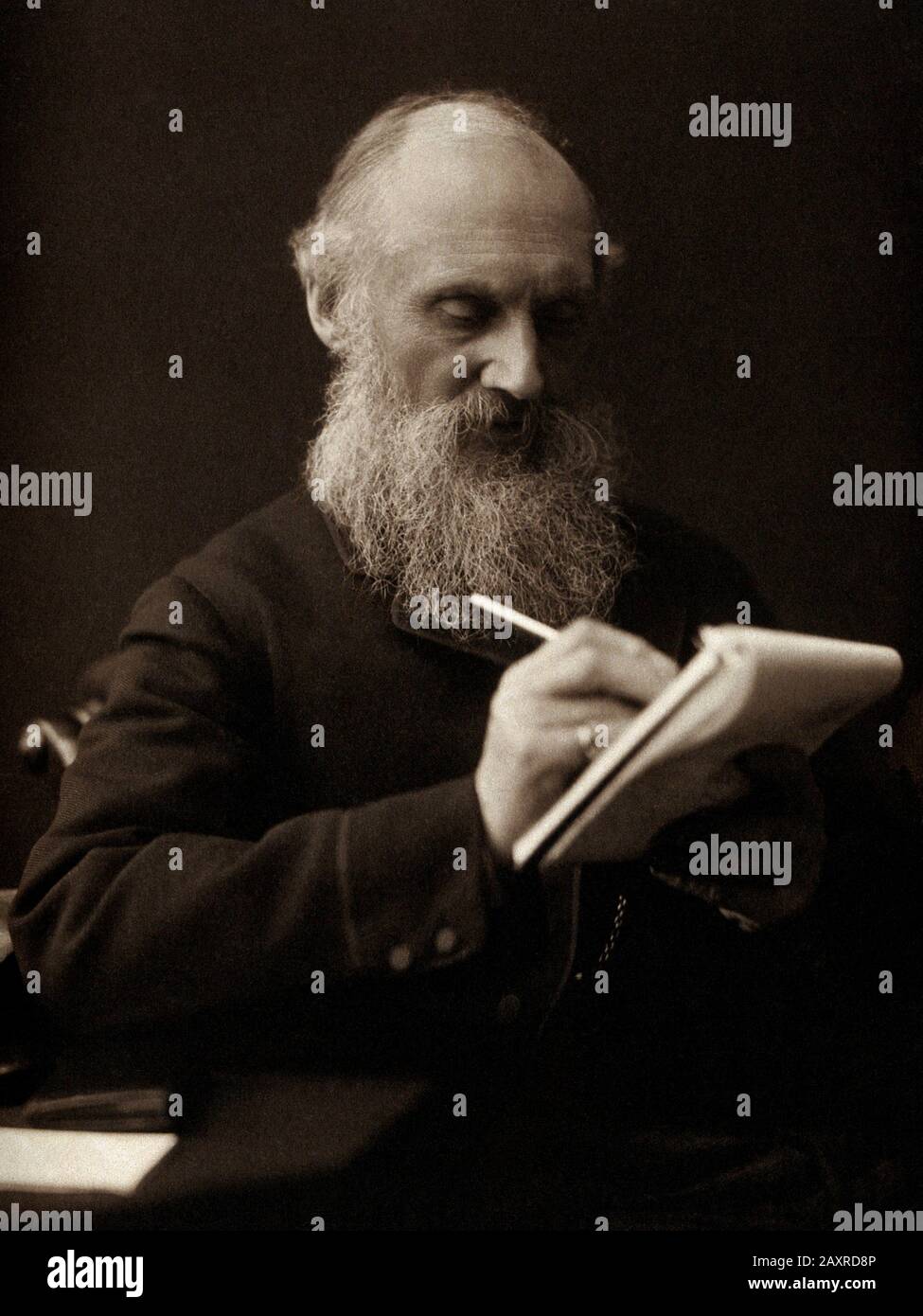 1885 c, Glasgow , GREAT BRITAIN : The irish-born phisician LORD William Thompson KELVIN ( Belfast 1824 - Netherhall 1907 ) founder of Thermodinamic and the graduation of temperature . Photo by F. and R. Annan & sons , Glasgow . - TEMPERATURA in GRADI SCALA KELVIN - FISICA - FISICO - scienziato - SCIENZA - SCIENCE - scientist - scopritore - ENERGIA TERMICA - TERMODINAMICA - portrait - ritratto - profilo - profile - barba - beard - white hair - capelli bianchi - uomo anziano vecchio - older old ancient man  ----  ARCHIVIO GBB Stock Photo