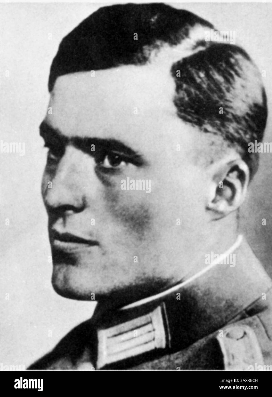 1934 ca , GERMANY  : The german Nazi Colonel Graf Klaus SCHENK Von STAUFFENBERG ( 1907 - 1944 ). As a German army officer and aristocrat who was one of the leading members of the failed 20 July plot of 1944 to assassinate Adolf Hitler and remove the Nazi Party from power. Along with Henning von Tresckow and Hans Oster, he was one of the central figures of the German Resistance movement within the Wehrmacht . For his involvement in the movement he was shot shortly after the failed attempt known as Operation Valkyrie - OPERAZIONE VALKIRIA - Valchiria - CLAUS -  Conte - WWII - NAZI - NAZIST - SEC Stock Photo