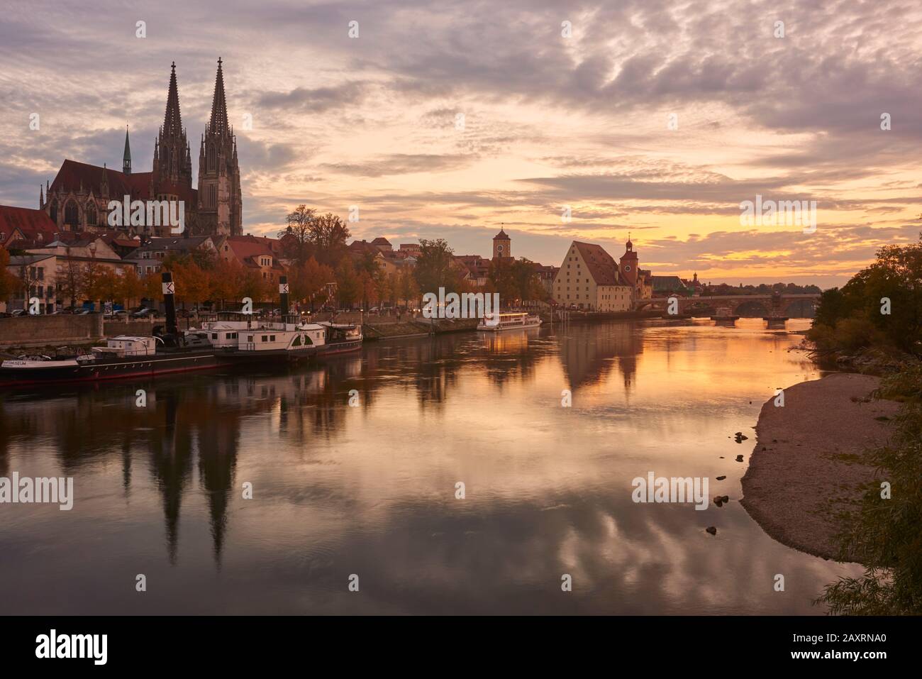 Regensburger Dom, view from the Jahn island, Marc-Aurel-shore, autumn, Regensburg, Bavaria, Germany, Europe Stock Photo