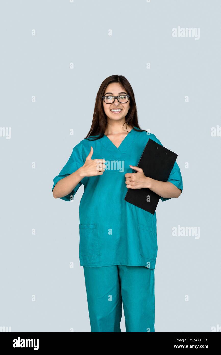 Doctor uniform hi-res stock photography and images - Alamy