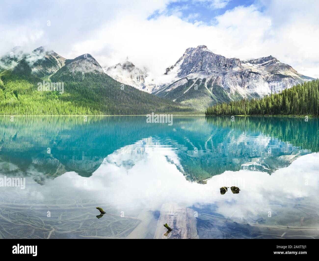 Emerald Lake with nice mountain reflection, British Columbia, Canada Stock Photo