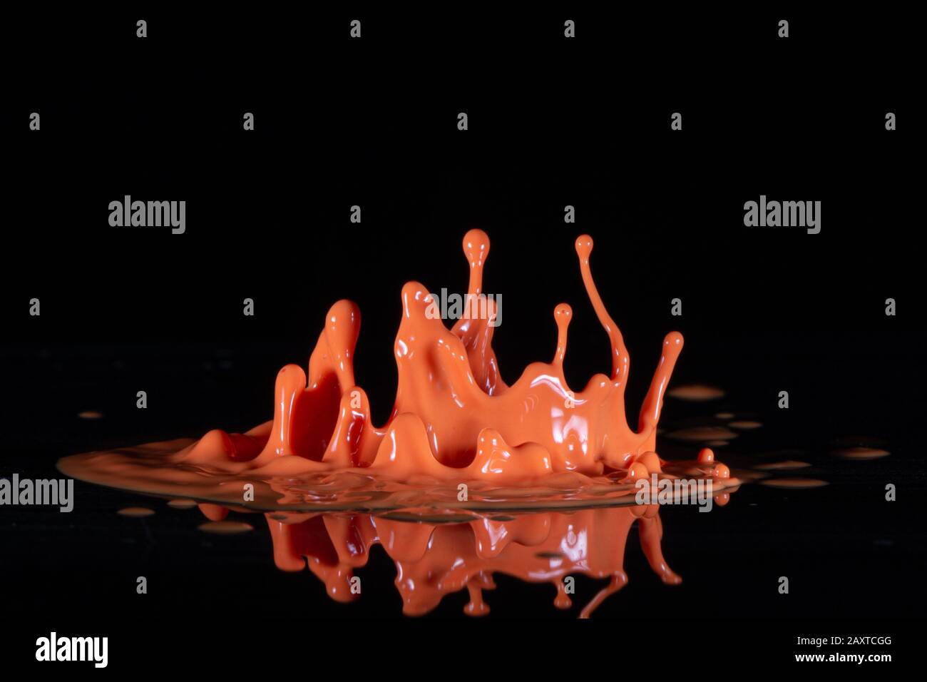 Orange paint splash hi-res stock photography and images - Alamy