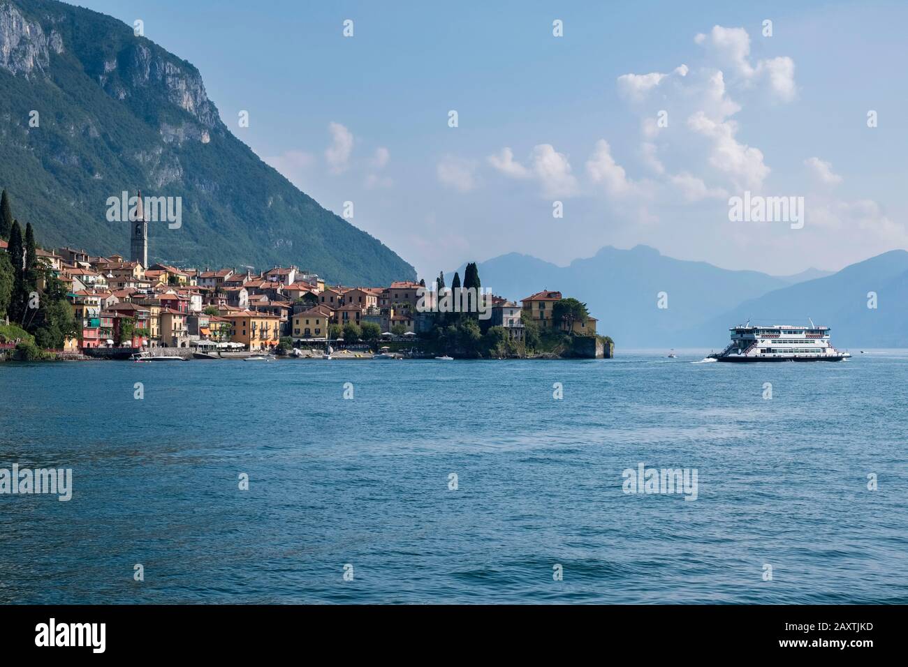 Italy, Lombardy, Lake Como: ferry in front of the village of Varenna Stock Photo