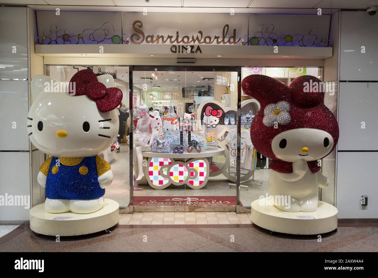 Japan Tokyo Window Of The Sanrioworld Store In Ginza District With The Character Hello Kitty Stock Photo Alamy