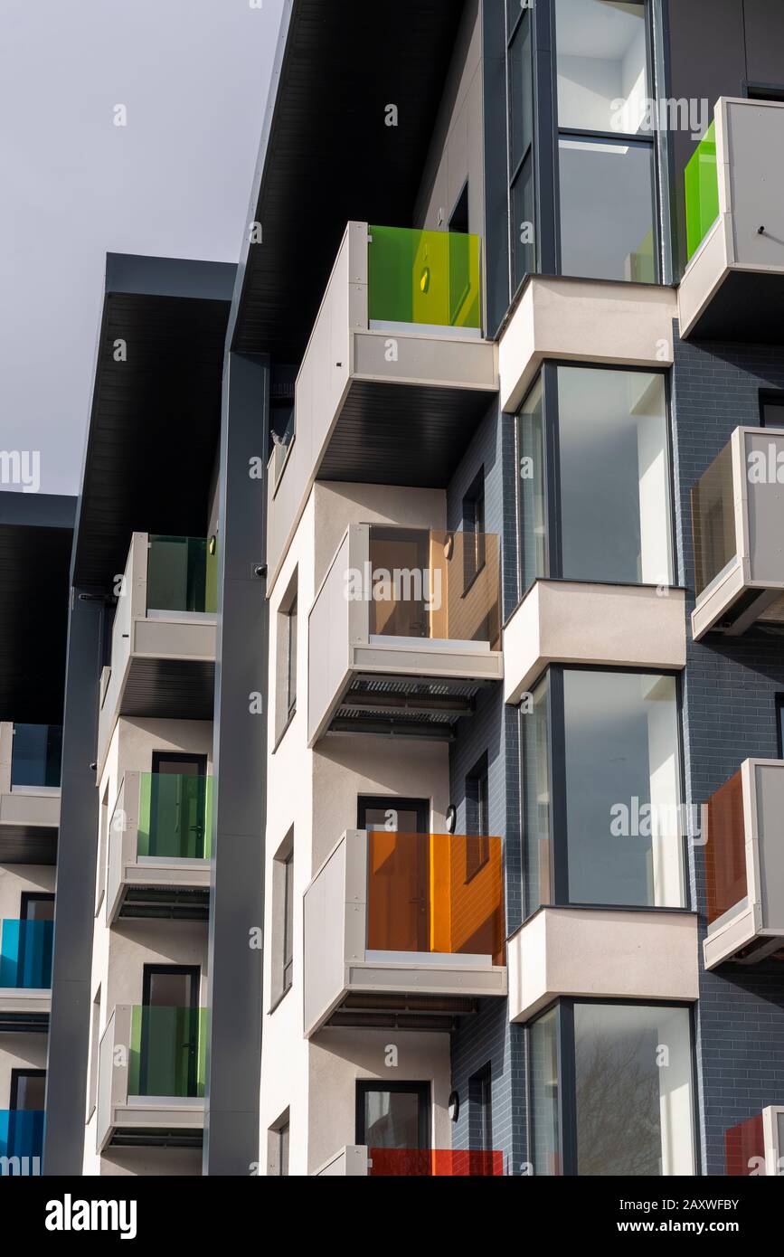 New Apartments Titled The Tide Built In Westcliff On Sea Essex