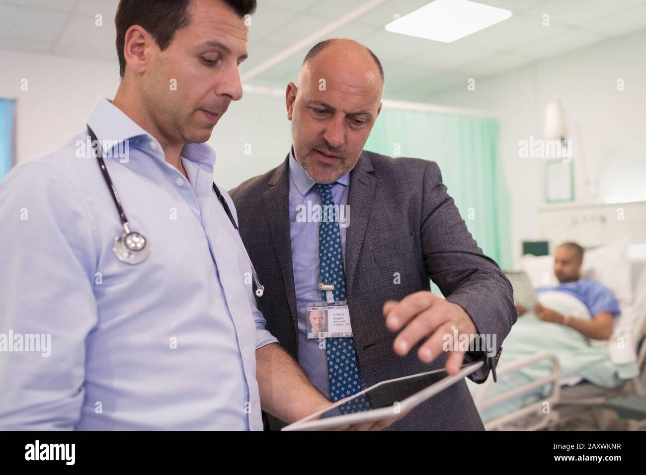 Male doctors making rounds hi-res stock photography and images - Alamy
