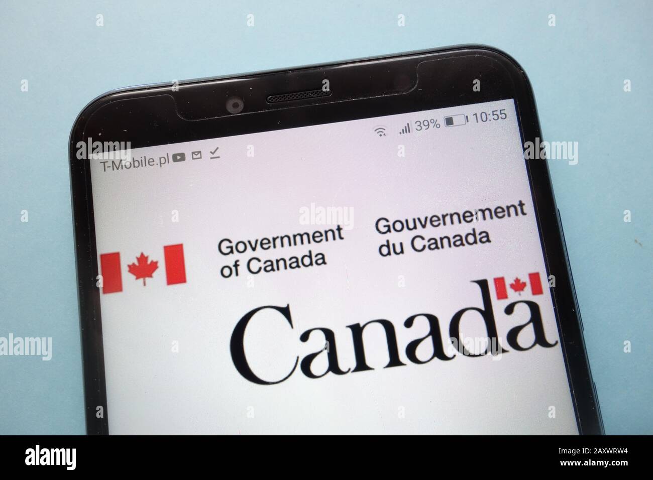 Government of Canada logo displayed on smartphone Stock Photo