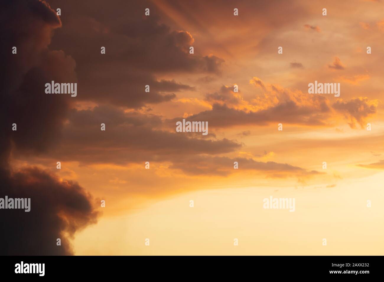 Red sunset clouds due to bush fire smoke in The Blue Mountains in ...