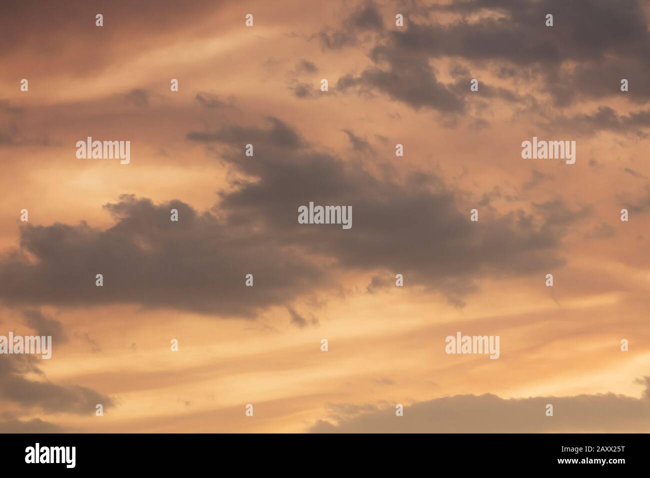 Red sunset clouds due to bush fire smoke in The Blue Mountains in ...