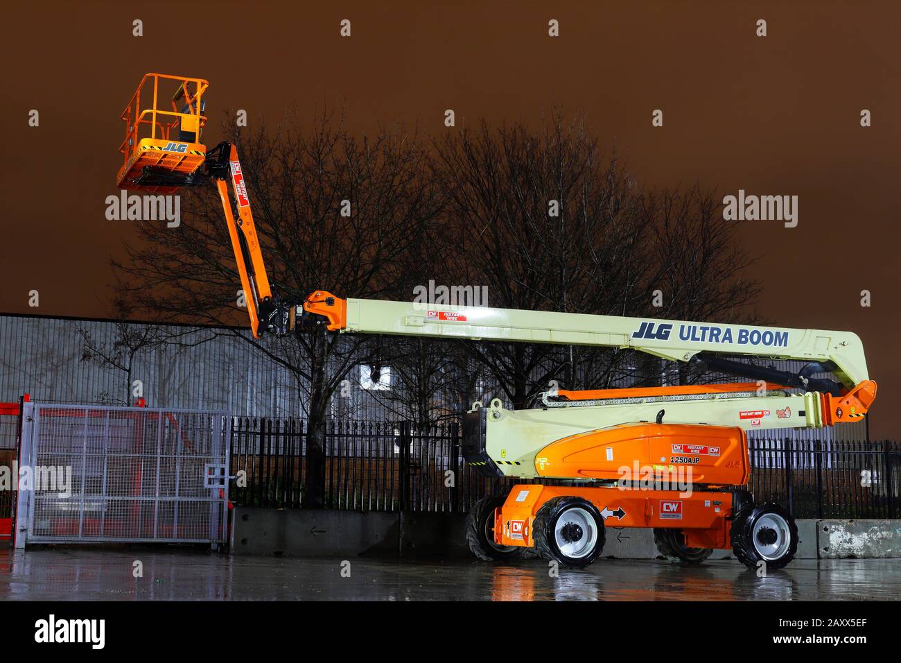 JLG 1250 AJP Ultra Boom Articulated Telescopic Boom Lift which reaches 125ft Stock Photo