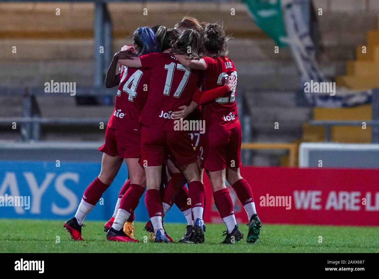 CHESTER. ENGLAND. FEB 13th: Players of Liverpool FC Women celebrate Rinsola Babajide's goal during the Women’s Super League game between Liverpool Women and Arsenal Women at The Deva Stadium in Chester, England. (Photo by Daniela Porcelli/SPP) Stock Photo