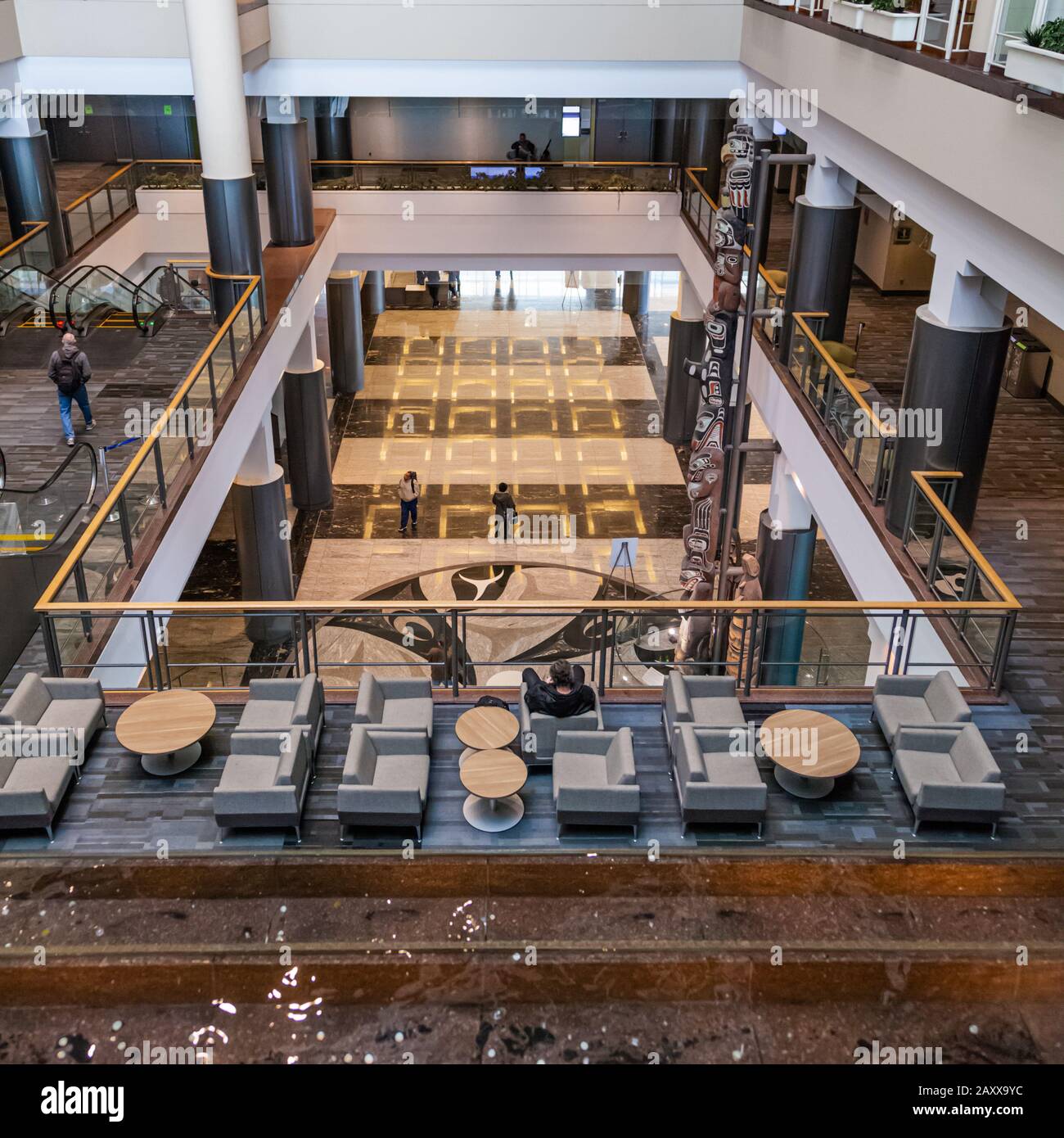 Vancouver convention centre east hi-res stock photography and images ...