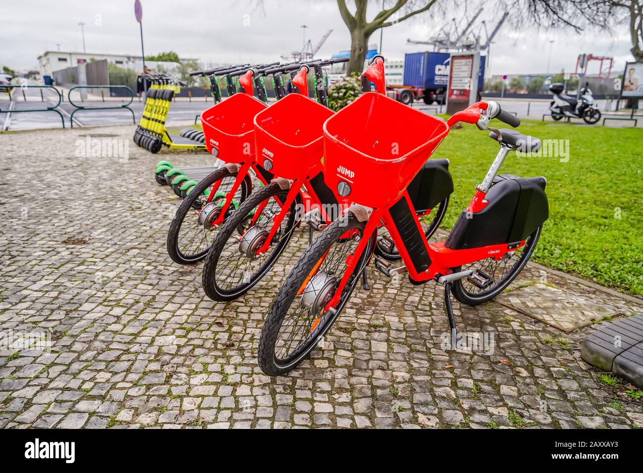 rental bike stand lisbon portugal Stock Photo Alamy