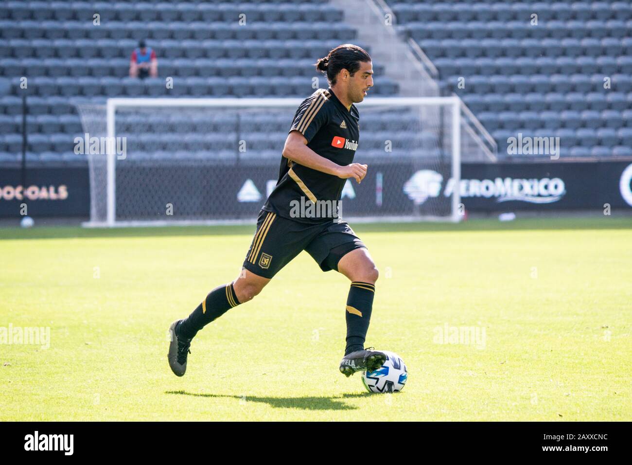 carlos vela cleats