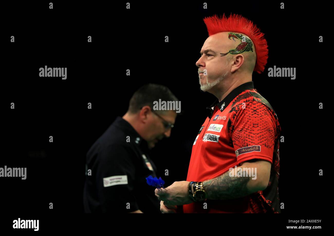 Peter Wright in action during during the Unibet Premier League Darts at Motorpoint Arena, Nottingham. Stock Photo