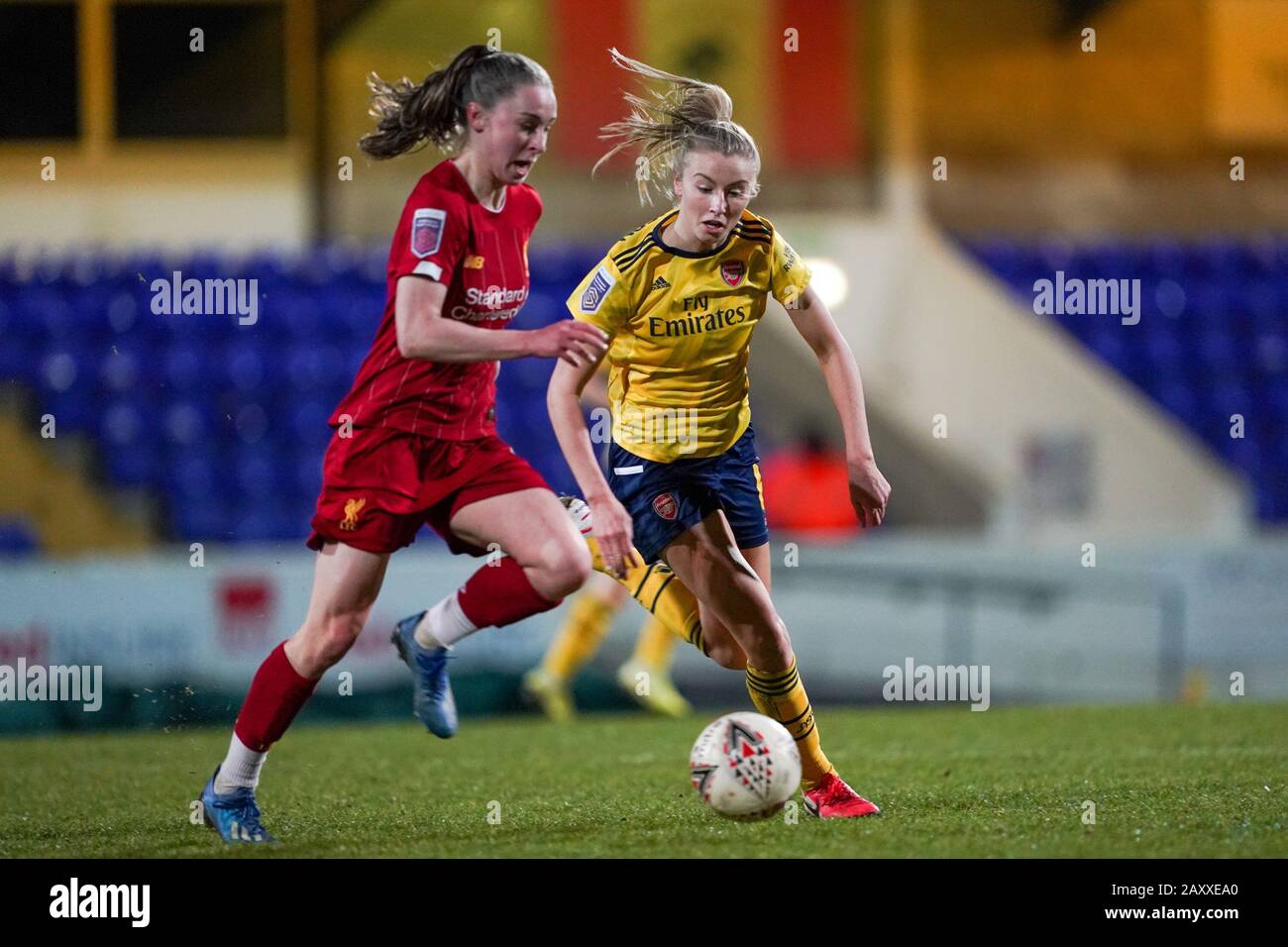 CHESTER. ENGLAND. FEB 13th: Leah Williamson of Arsenal defends  during the Women’s Super League game between Liverpool Women and Arsenal Women at The Deva Stadium in Chester, England. (Photo by Daniela Porcelli/SPP) Stock Photo