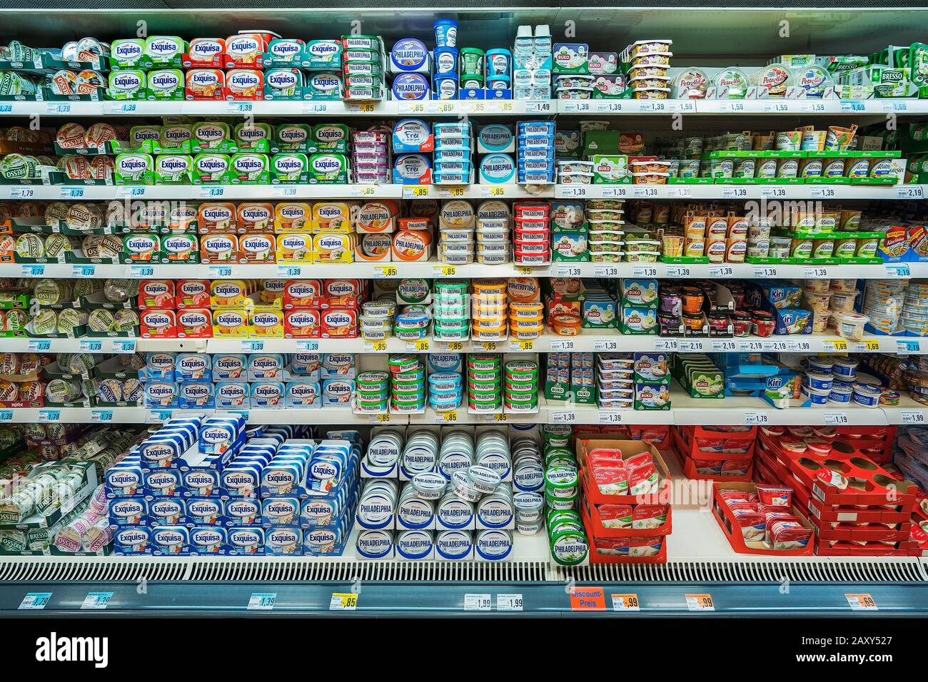 Cooling shelf with cream cheese hires stock photography and images Alamy
