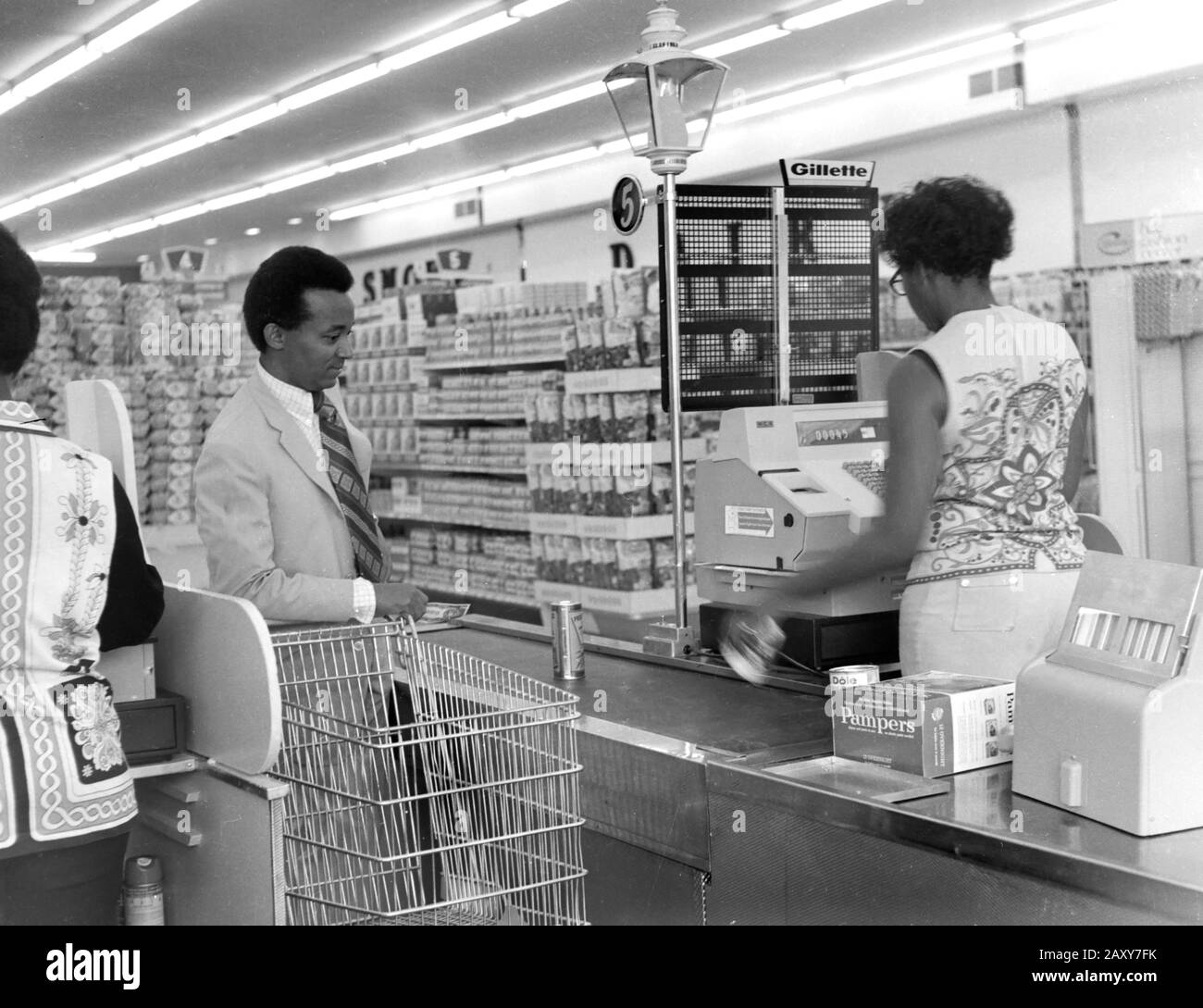 Checkout lane at a grocery store in the Chicago area,  circa 1970. Stock Photo
