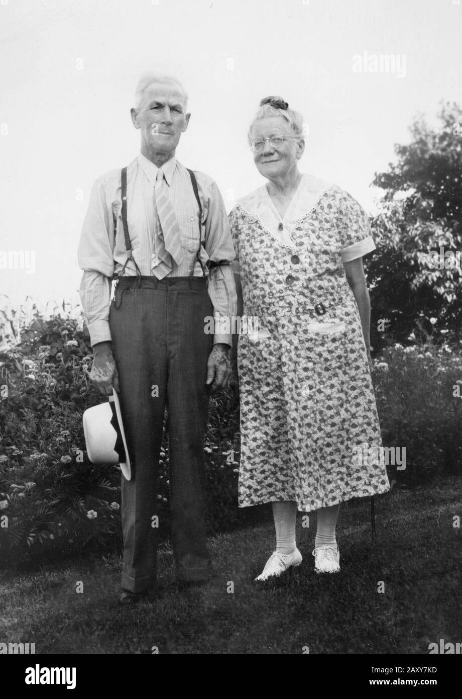 Ma and Pa pose together for a portrait, ca. 1935. Stock Photo