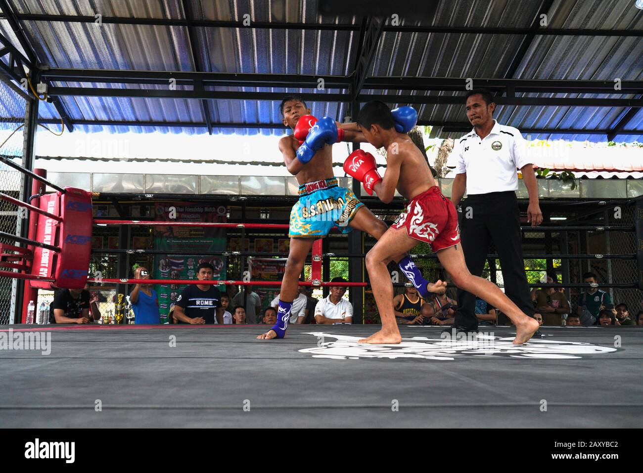 Children Muay Thai fighting competition at Ayutthaya, Thailand Stock Photo