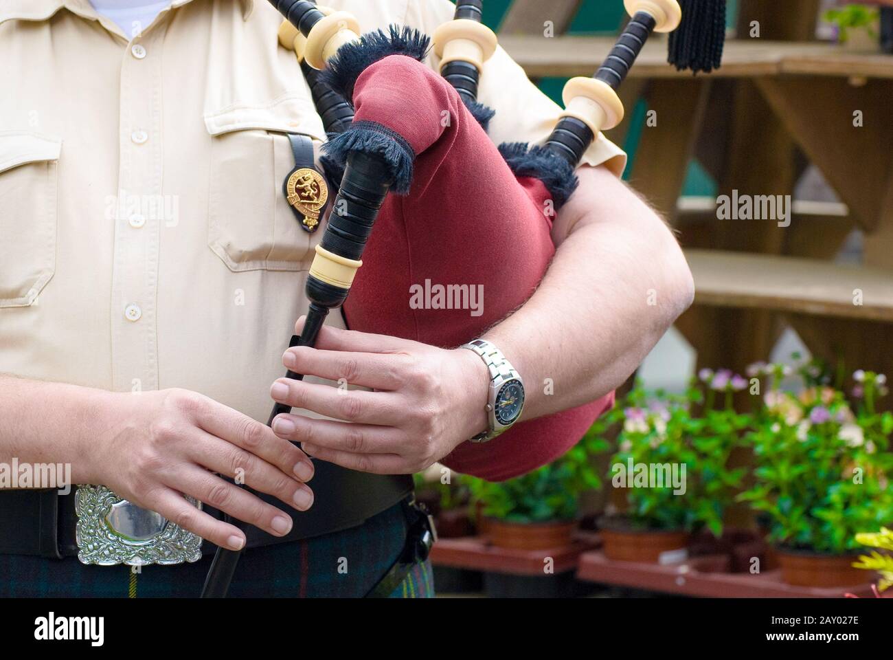 Bagpipe uniform hires stock photography and images Alamy