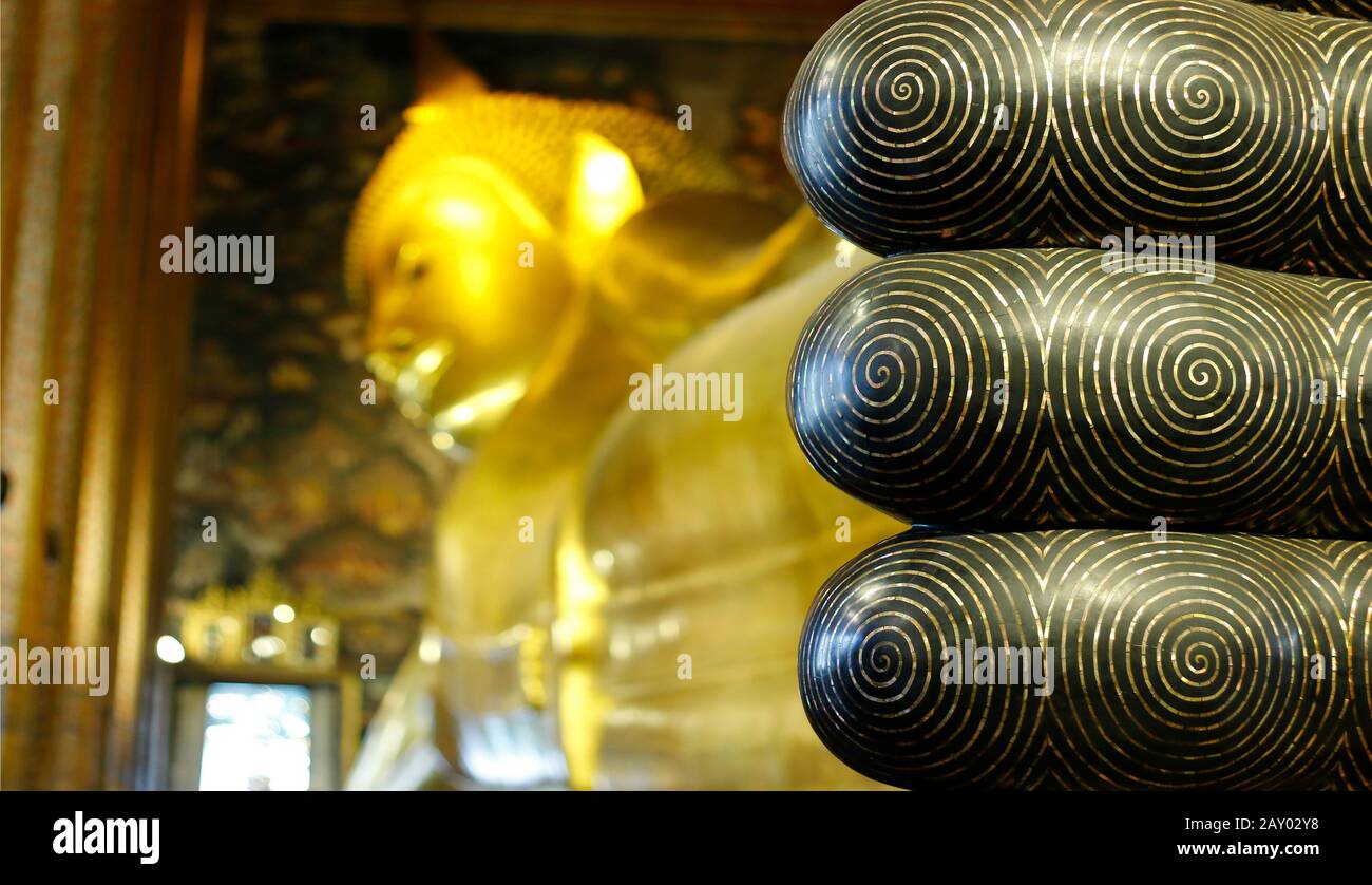 giant sleeping buddha at the temple of wat po in bangkok-Thailand Stock Photo