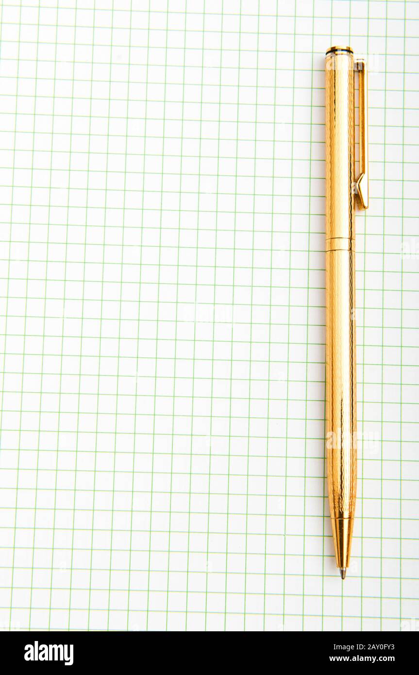 Writing pen on the blank page Stock Photo - Alamy