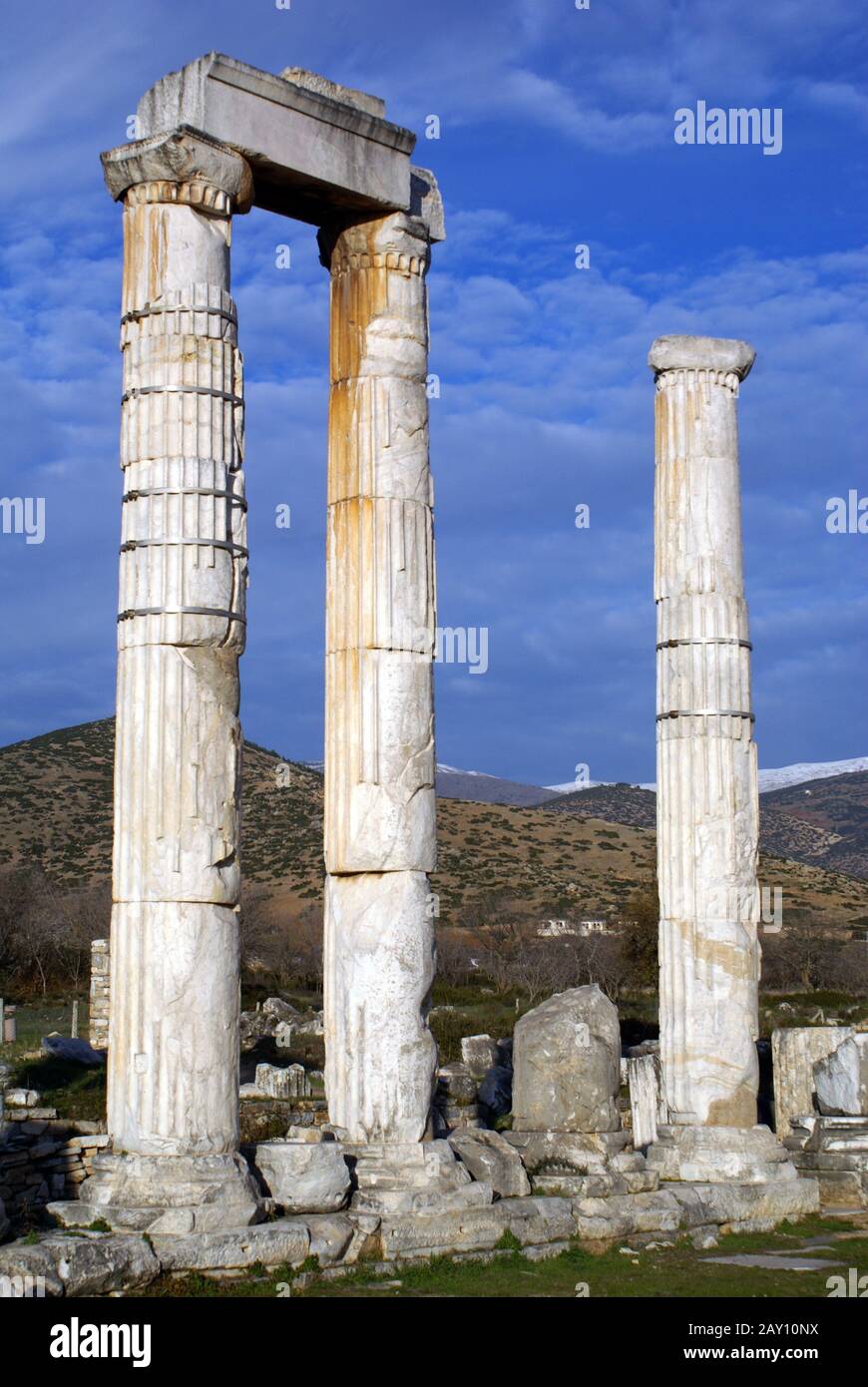 Roman Column Front Doric columns ruined roman hi-res stock photography and images - Alamy