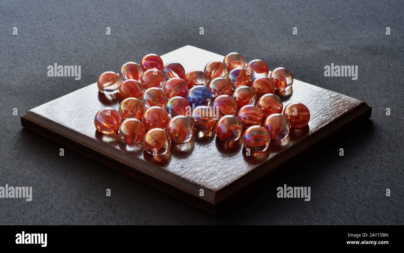solitaire marble game Stock Photo Alamy