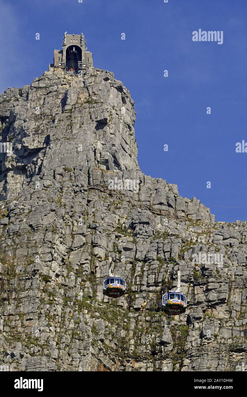 Cable car gondolas to Table Mountain, Cape Town, West Cape, Western