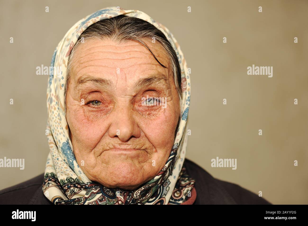 старуха в платке. деревенская бабушка. бабка. нану шаова. баба таня баба таня баба таня баба.