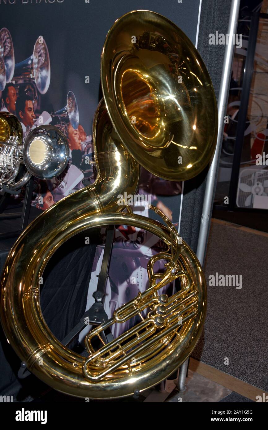 mMODEL WEARING SOLID PURPLE DRESS Stock Photo