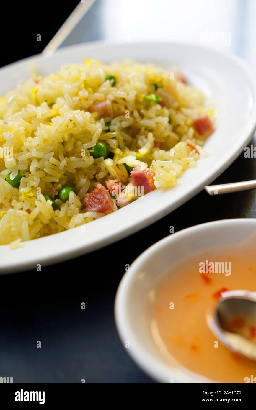 Chinese cooking, cantonese rice Stock Photo - Alamy