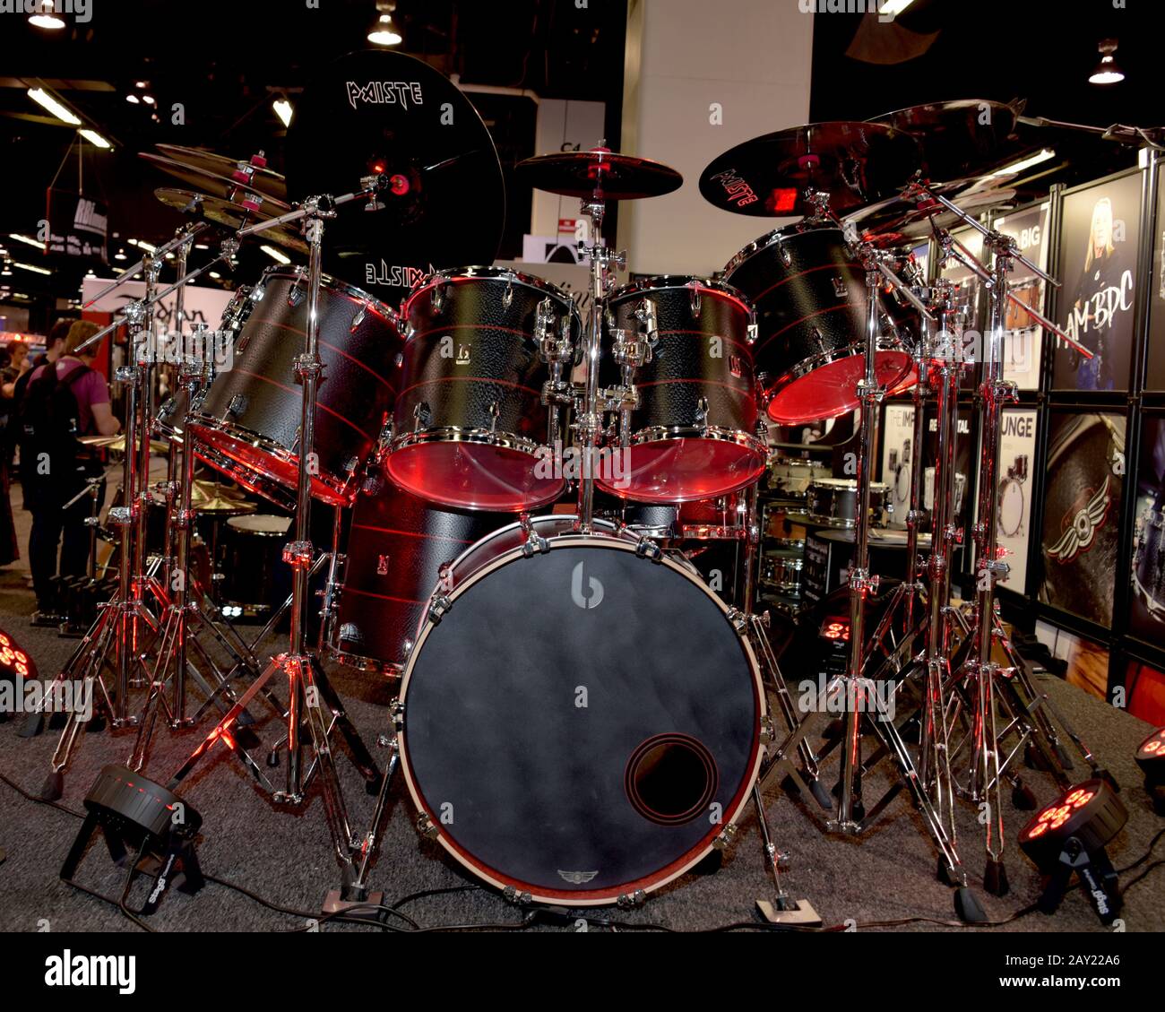 mMODEL WEARING SOLID PURPLE DRESS Stock Photo