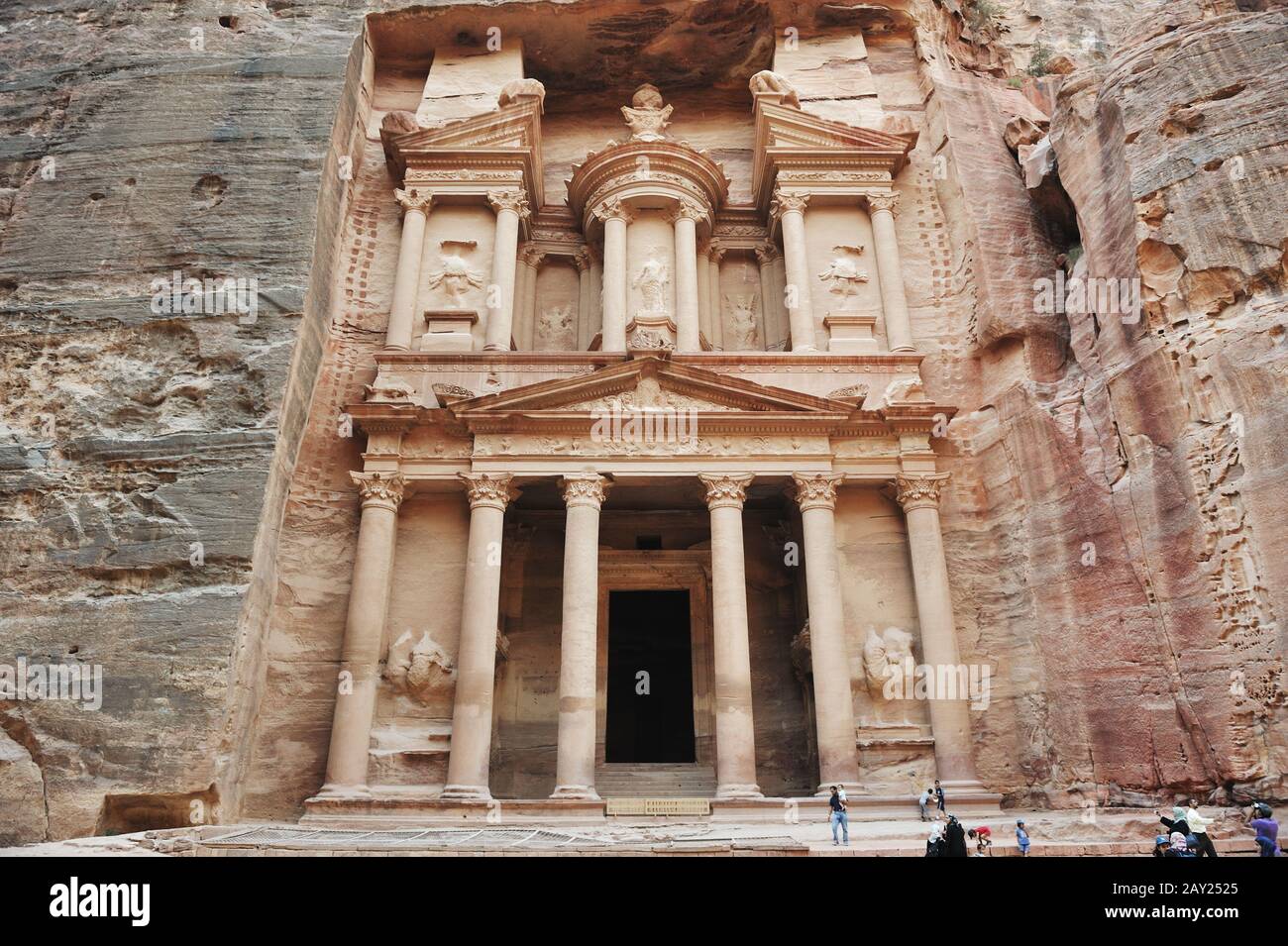 Petra travel hi-res stock photography and images - Alamy