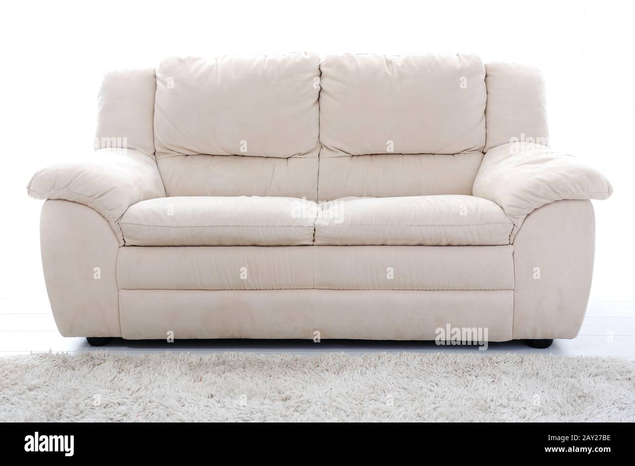 Modern sofa isolated hi-res stock photography and images - Alamy