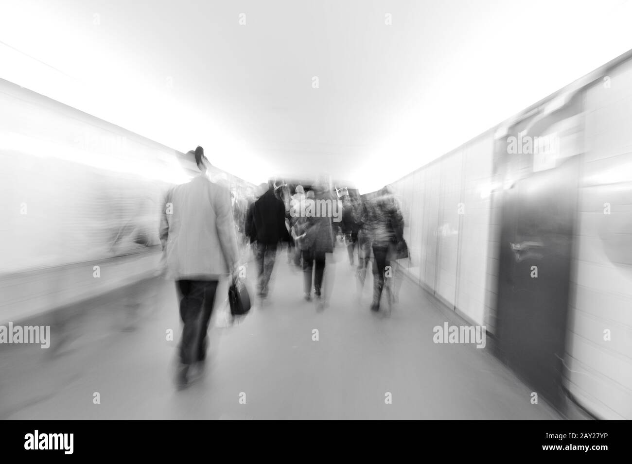 Crowd scene hi-res stock photography and images - Alamy