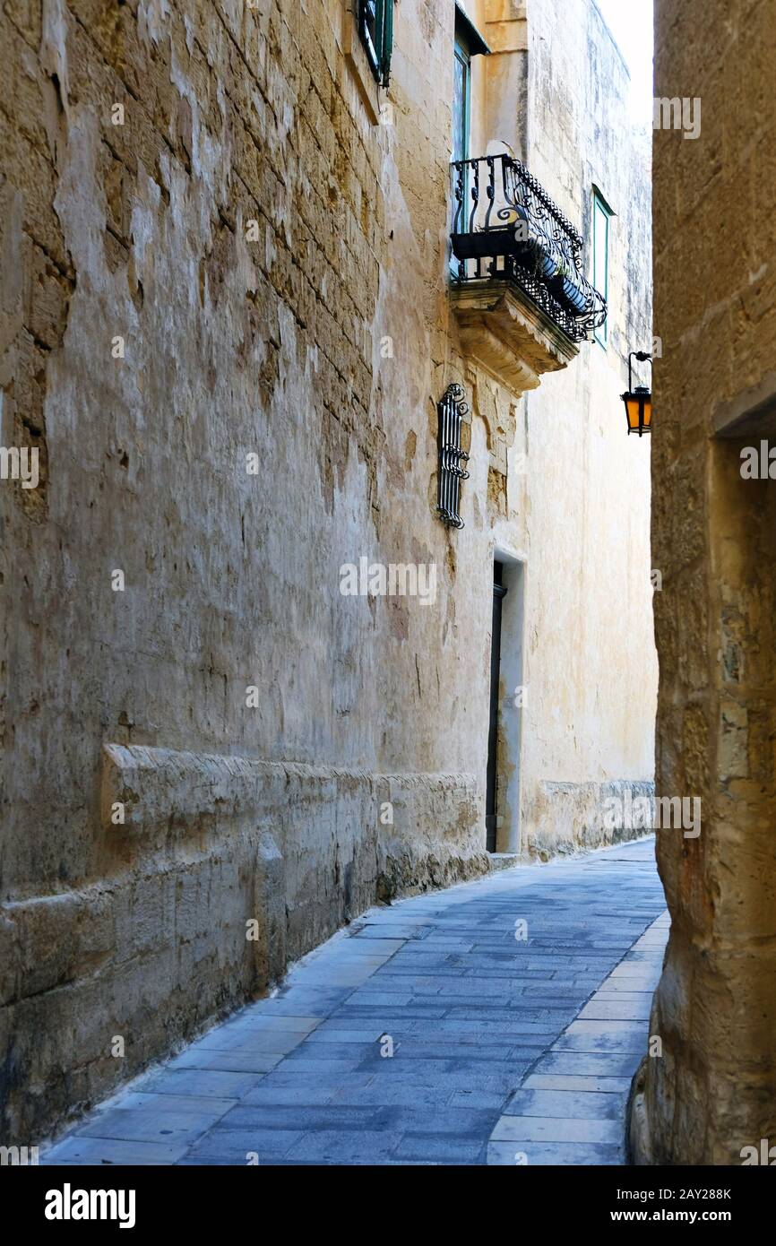Narrow street of the ancient city of Mdina, Malta. Mdina was the filming location for the 