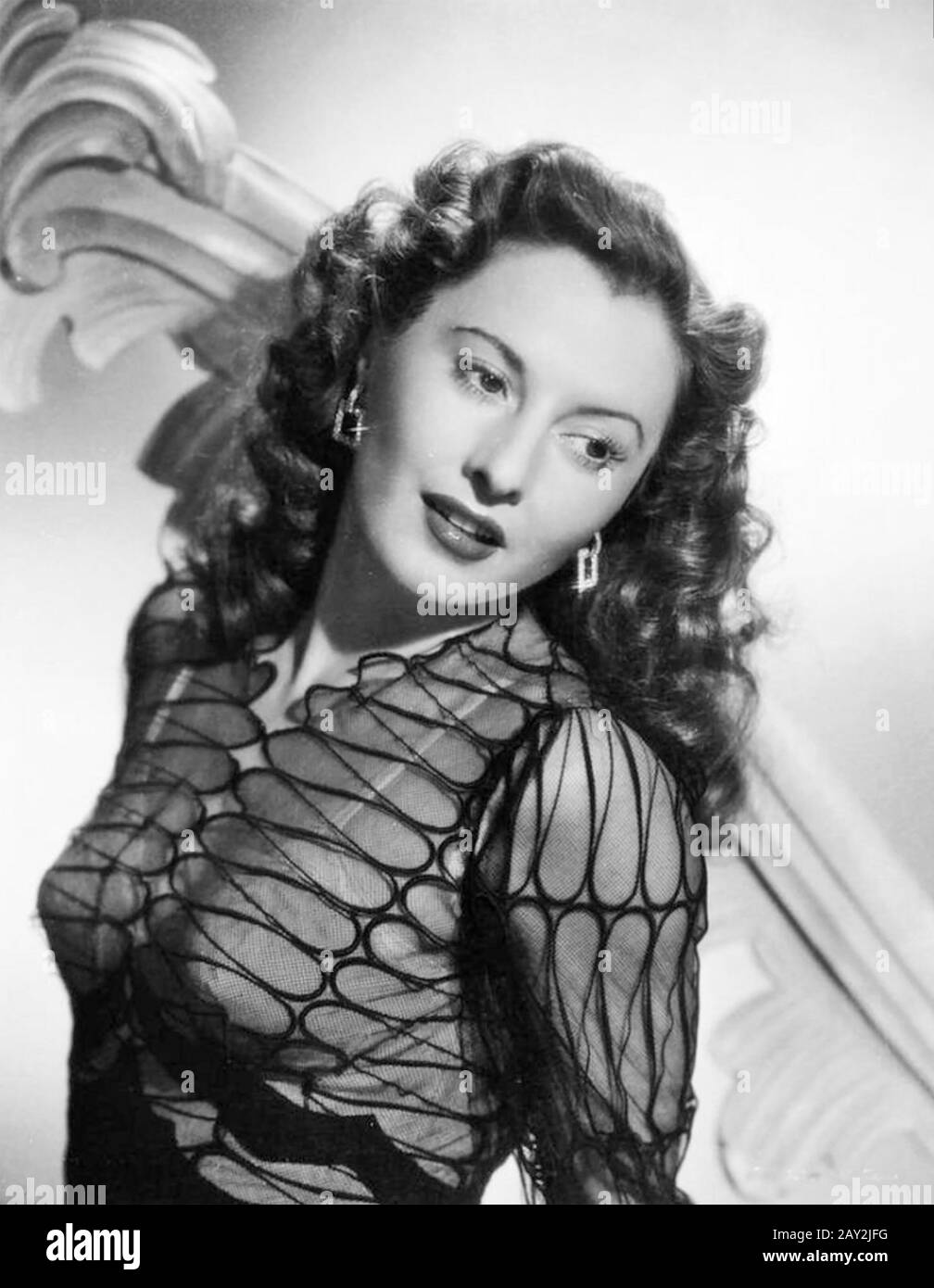 BARBARA STANWYCK (1907-1990) American film actress and dancer about 1940 Stock Photo