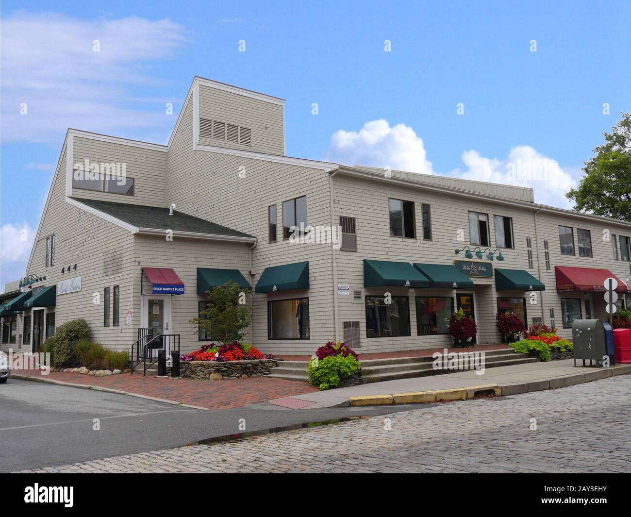 Newport souvenir shops hires stock photography and images Alamy