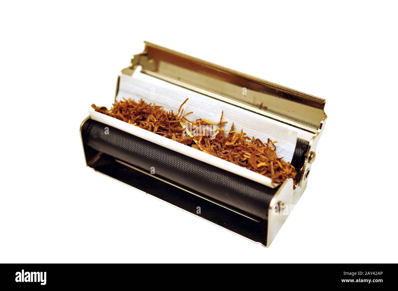 what happens if you smoke 8 cigarettes a day Smoking a pack a day for a year causes 150 mutations in lung cells