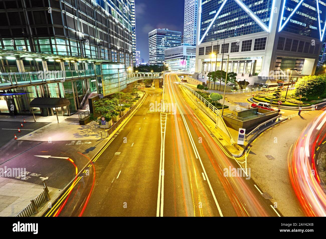 Downtown driving hi-res stock photography and images - Alamy