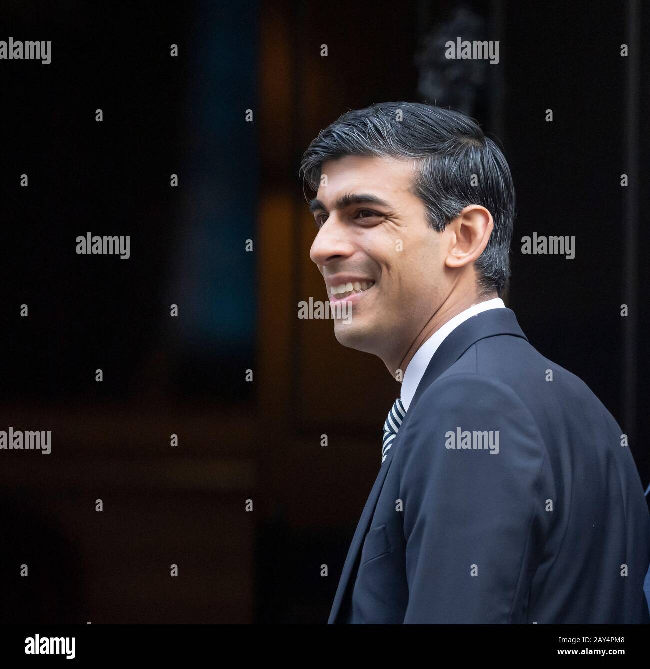 Downing Street, London, UK. 14th February 2020. Rishi Sunak MP, Chancellor of the Exchequer, arrives at 10 Downing Street for weekly cabinet meeting. Credit: Malcolm Park/Alamy. Stock Photo
