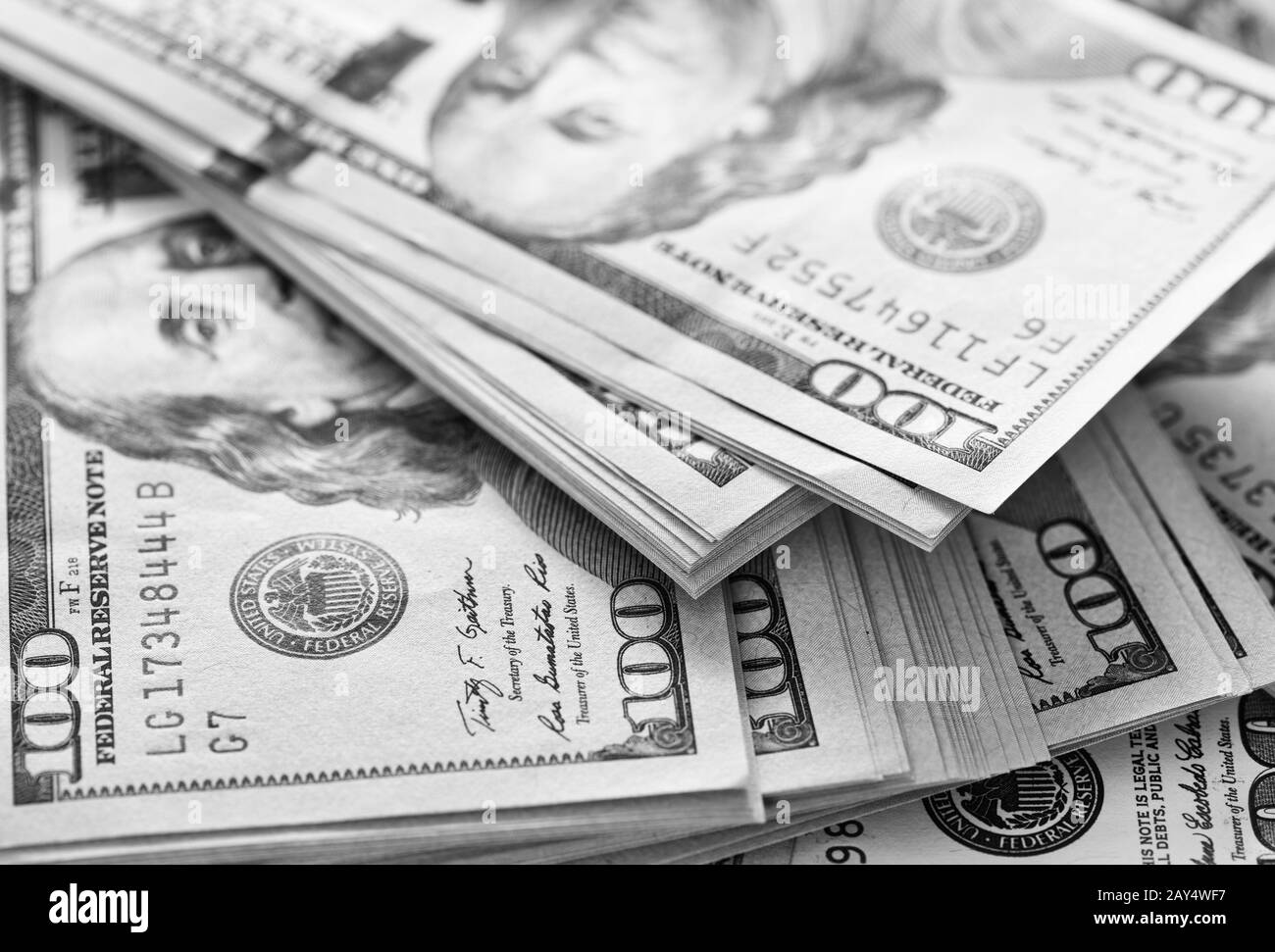 Stack of 100 dollar bills Black and White Stock Photos & Images - Alamy