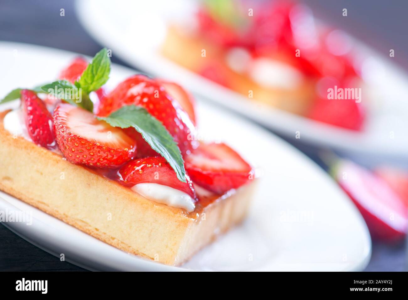 cake with strawberry Stock Photo - Alamy