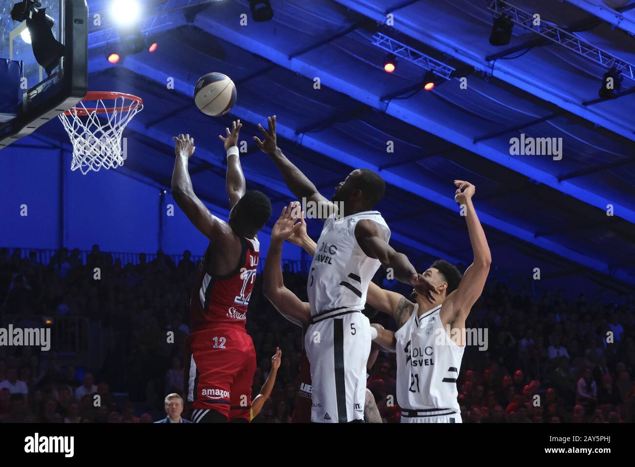 Marne La Vallee, Seine et Marne, France. 14th Feb, 2020. ASVEL player KAHUDI CHARLES in action during the LNB Basket Leaders Cup quarterfinal ASVEL against Strasbourg at the Disney Events Arena in Paris - France.ASVEL won 91-72 Credit: Pierre Stevenin/ZUMA Wire/Alamy Live News Stock Photo