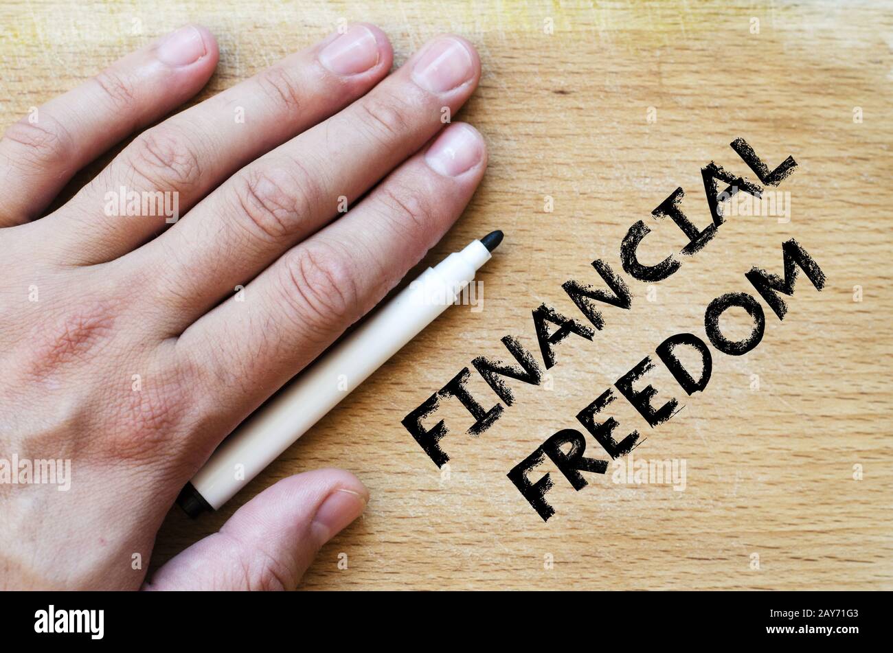 Financial freedom text concept Stock Photo - Alamy