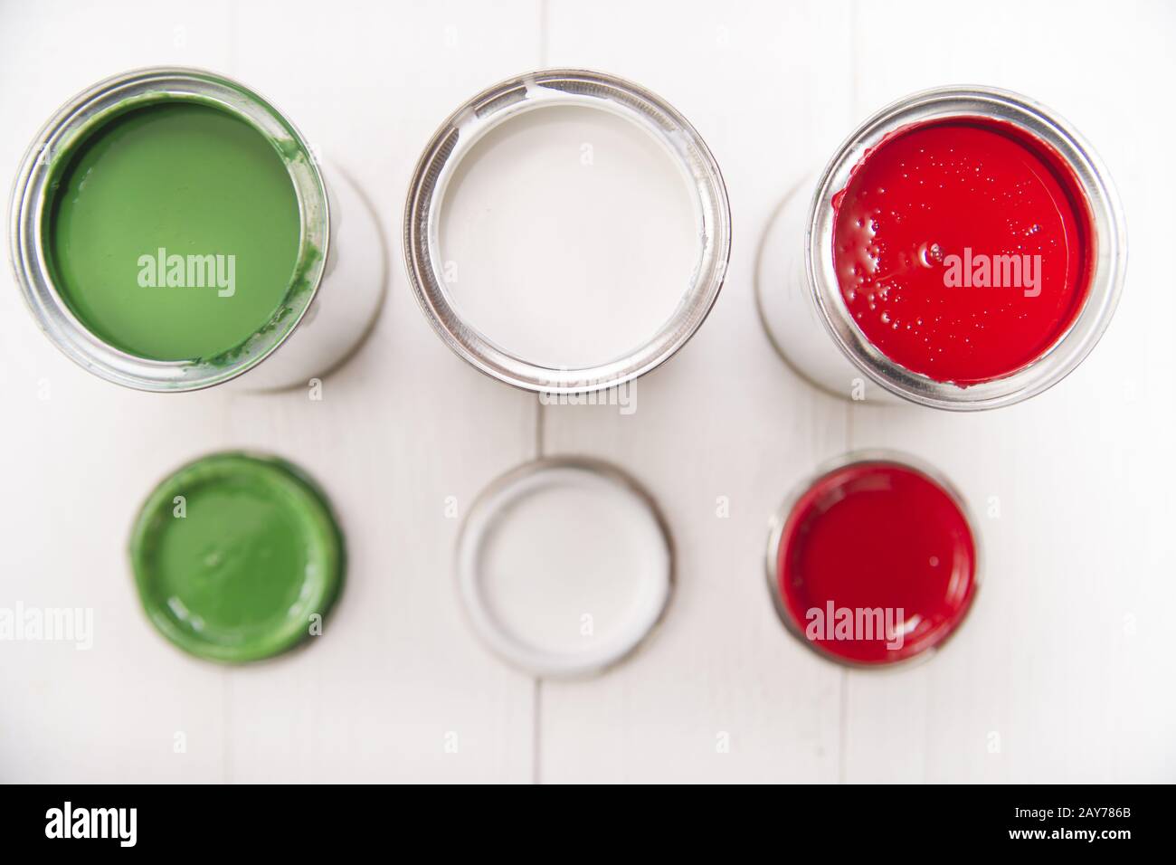 Wall paint cans home hires stock photography and images Alamy