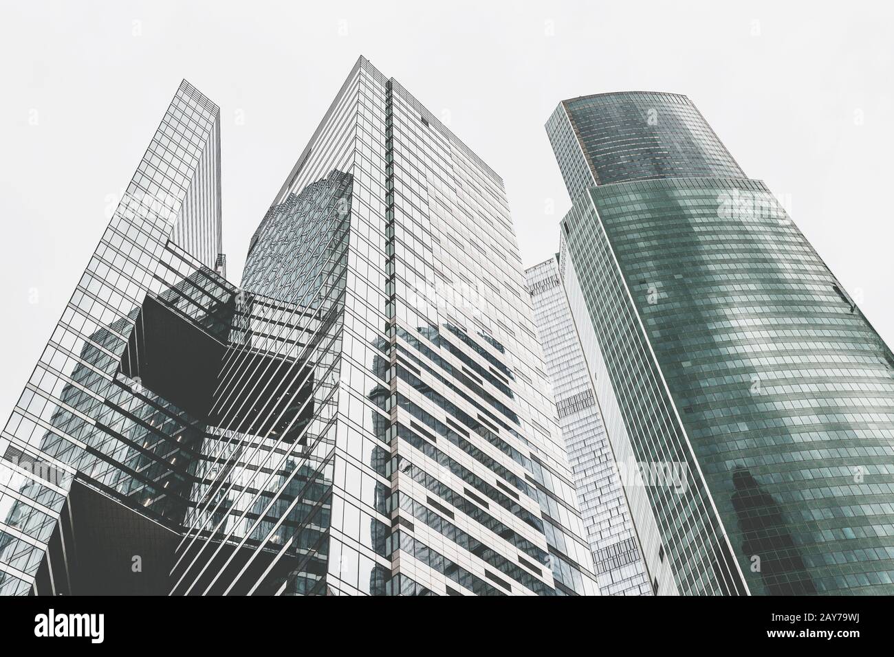 Glass facade skyscrapers hi-res stock photography and images - Alamy